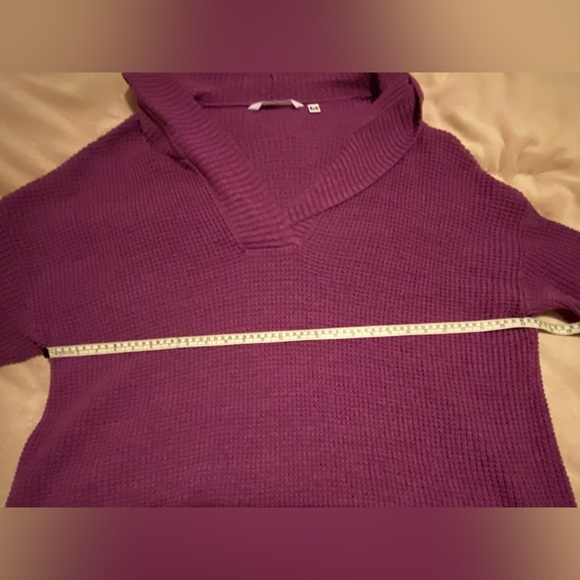 New Cotton Blend Knit Active Zone Sweater Wth Hood - Picture 9 of 11